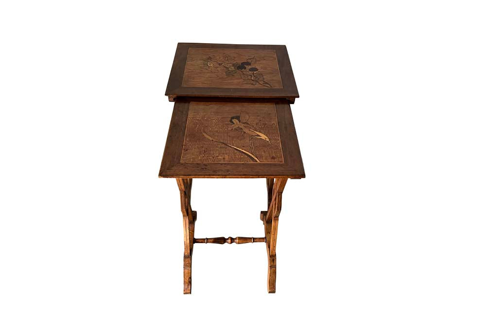 Nest of two aesthetic movement decorative walnut occasional tables with inlaid decoration - Antique Side Tables 