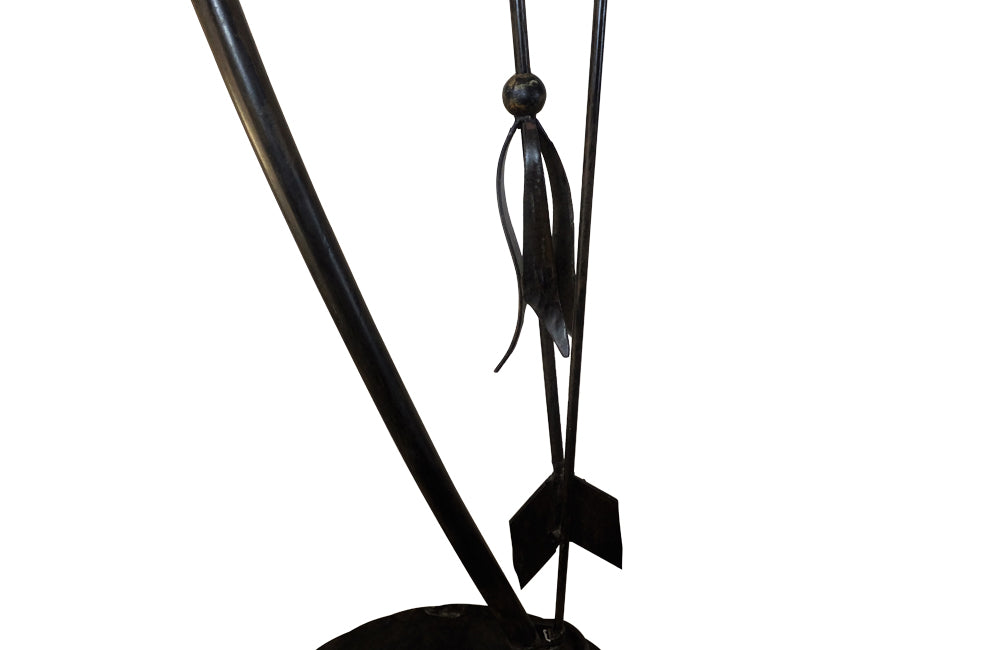 Arrow floor hot sale lamp